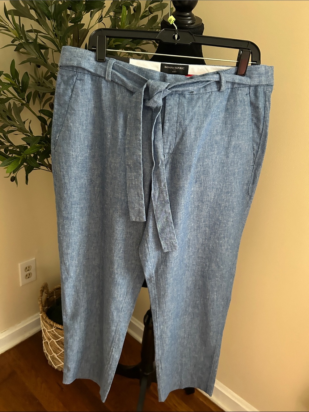 Banana Republic Light Blue Linen-Blend Tie-Waist Chinos